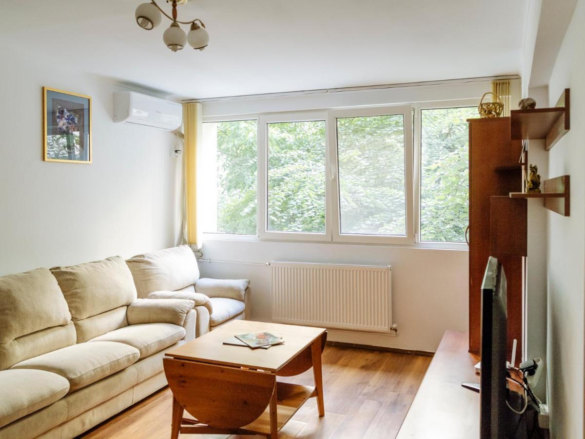 Old Town Historic Apartment With Backyard Mini Park Bucureşti Exterior foto