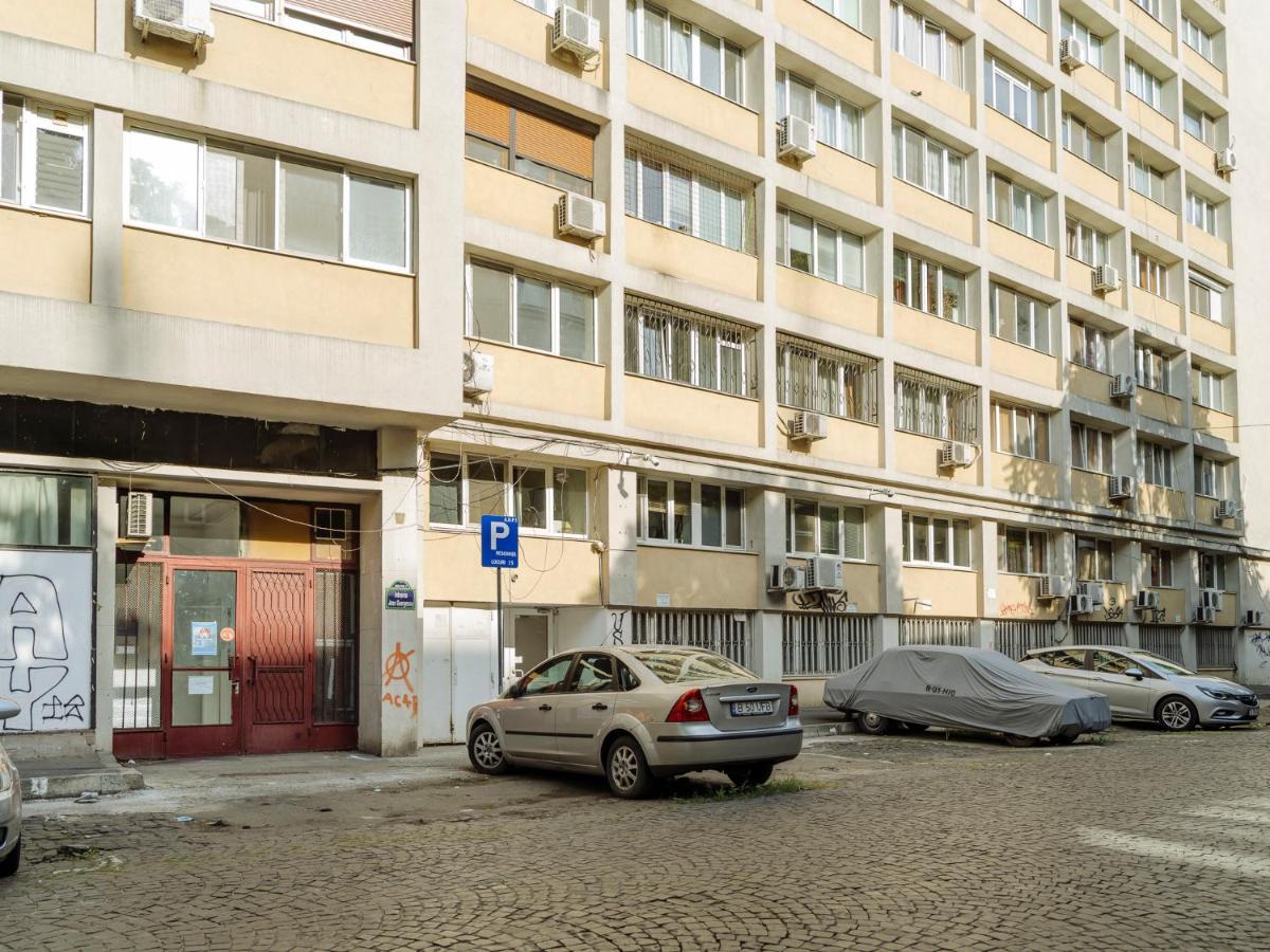 Old Town Historic Apartment With Backyard Mini Park Bucureşti Exterior foto