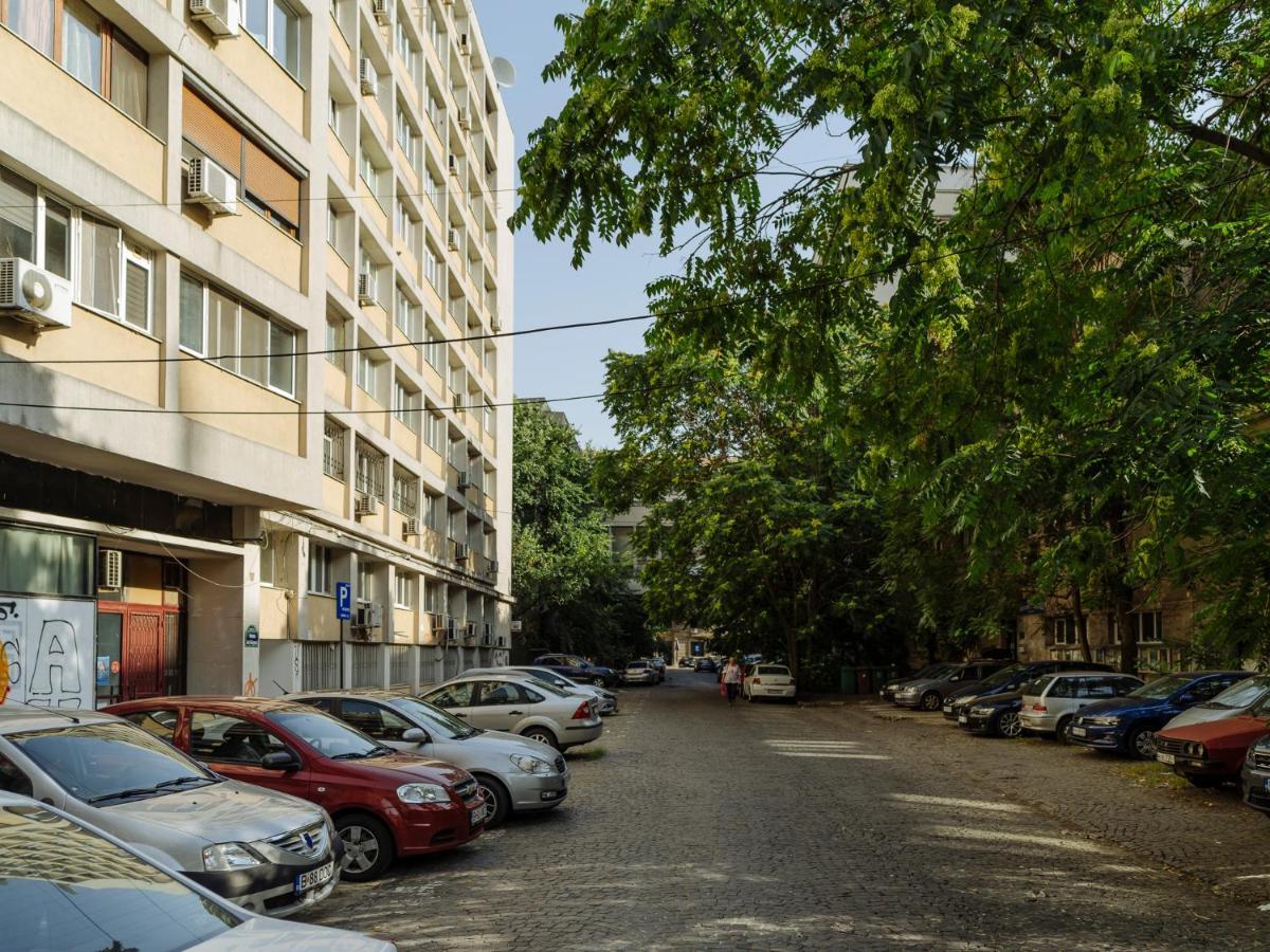 Old Town Historic Apartment With Backyard Mini Park Bucureşti Exterior foto